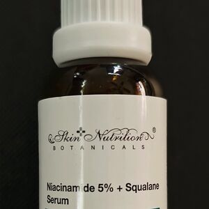 White Skincare Serum with Niacinamide and Squalane